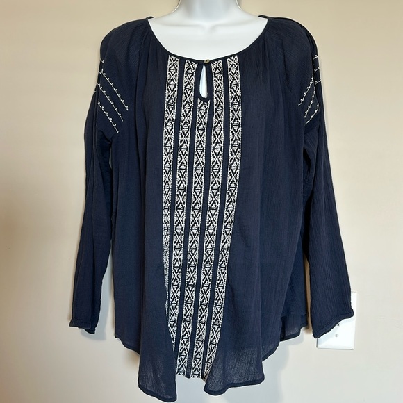 BEACHLUNCHLOUNGE Tunic - Picture 1 of 4